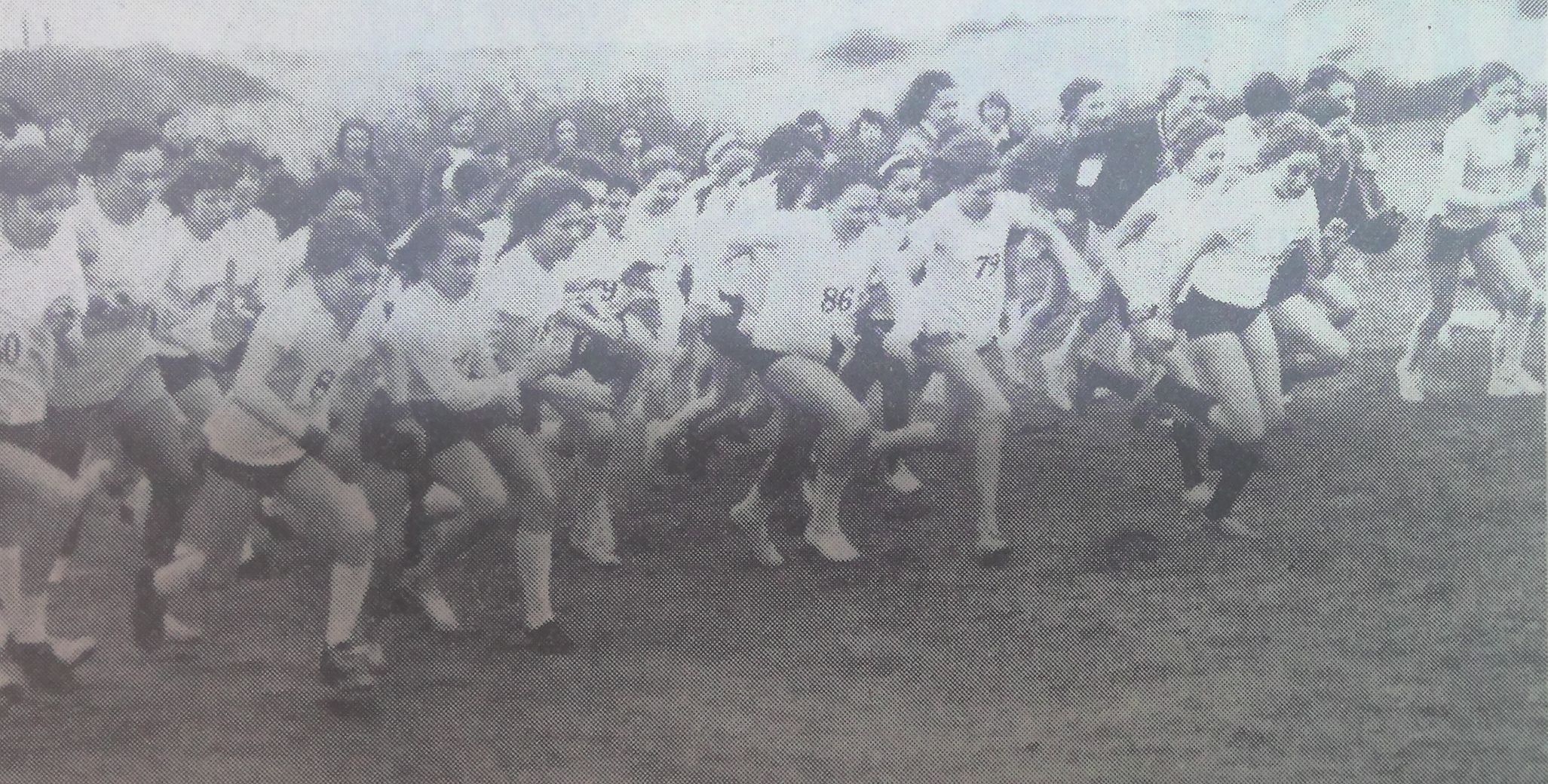 It's a blanket start as competitors in Wallasey A.C. Schoolgirls' cross-country races got underway