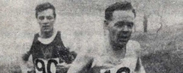 Johnny Wild (East Cheshire) leads J. W. Wright (Wallasey), the eventual winner, after 6 miles in the Cheshire Senior C.C. Championships at Disley