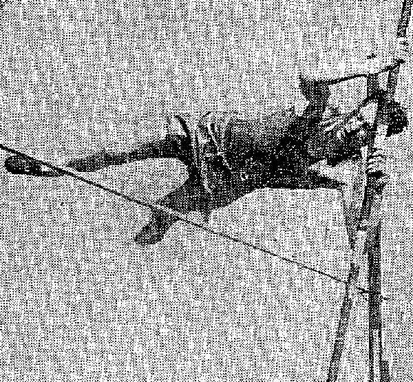 Matt Smith in the pole vault