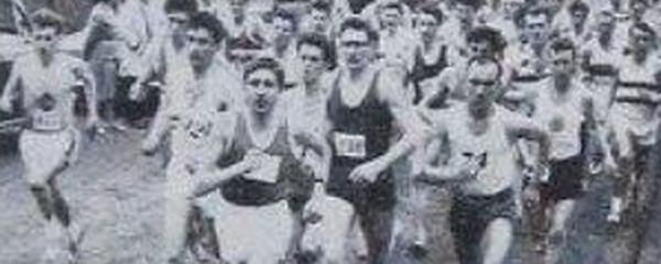 Salford Relay - Brian Hall - 157 (Manchester & DLC), Tommy McGovern - 92 (Hallamshire H), Ron Hill - leading (Bolton UH), K Mather - 296 (Wallasey AC) and Tom Bentley - 74 (Halifax Harriers)