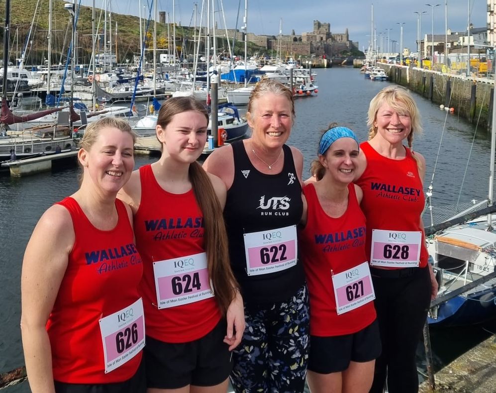 Maria Hunter, Bella Cuthbert, Vicky Kehoe, Sue Reynolds and Sandra Riley