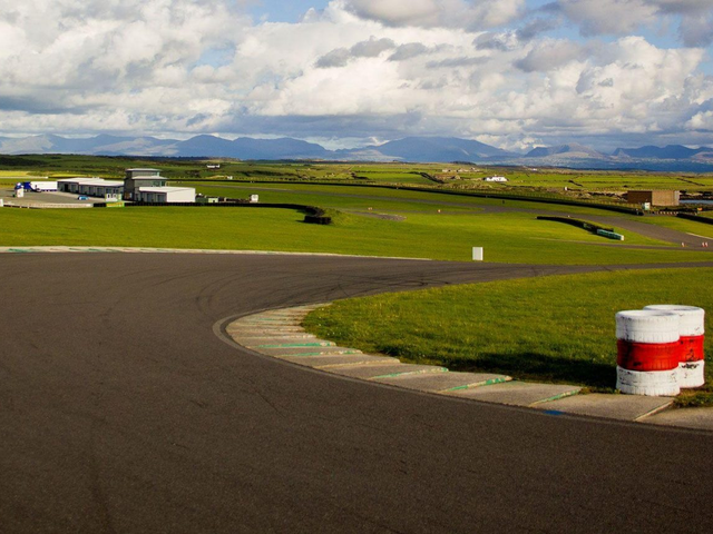 Trac Mon, Anglesey